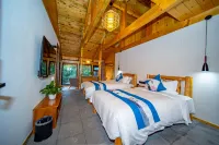 Yiyun Country House (Wudang Mountain Entrance Store) Hotels in Danjiangkou