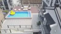 Zhujiajian Seawater Blue · SeaBlue Seaview Garden Villa - สระว่ายน้ำบนดาดฟ้า