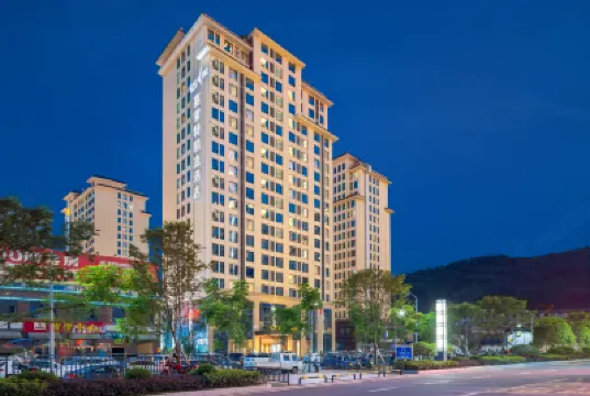 張家界嘉萊特精選飯店（天門山國家森林公園店） 構皮埡附近的飯店