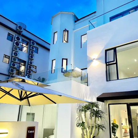1mo Hotel (Beihai Yintan Branch)