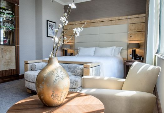 힐튼 런던 패딩턴 - 공항 이동