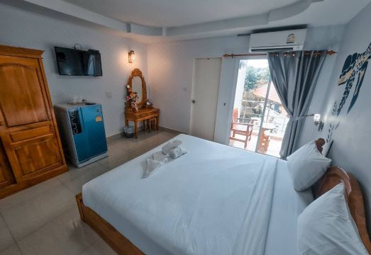 4. 유로 부티크 호..