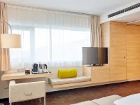 Hotel Salzburg-Hauptbahnhof Hotels near kasern