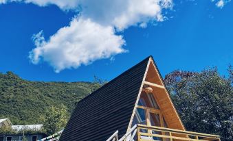 Bathing Clouds Valley Wild-Luxury Star resort camp
