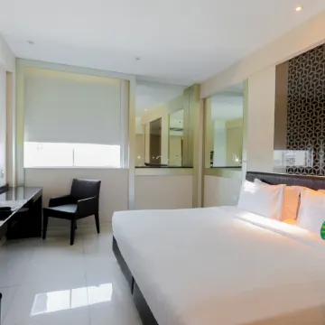 Mandarin Hotel Managed by Centre Point Отели рядом с достопримечательностью «Комплекс Чамчури Сквэр»