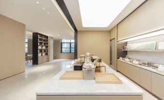 J hotel (Yizheng passenger station store)