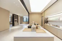 Ji Hotel(Yangzhou Yizheng Baoneng Plaze ) - parking