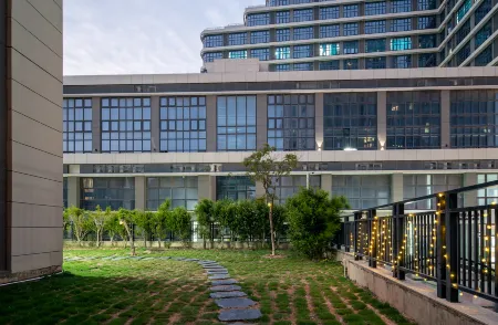 Yingtai Hotel Отели рядом с достопримечательностью «Dadeng Island»