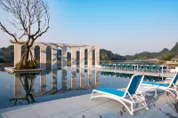 Riza Resort - Pools