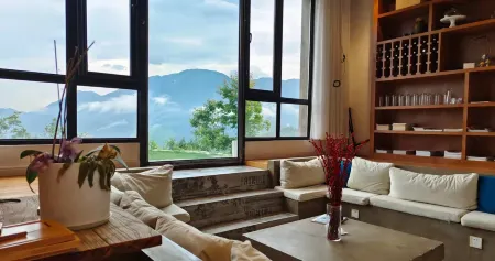 Yi Shuang Ren Hostel Отели в г. Юньхэ