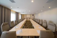 Maiduo Garden Hotel (Valley Road Central Square Branch) - ที่มีที่จอดรถ