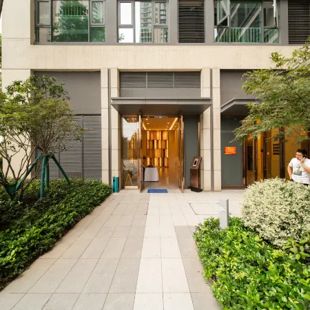 Shangyuan Boutique Stay Movie Apartment (Zhongjiacun Subway Station Guiyuan Temple)