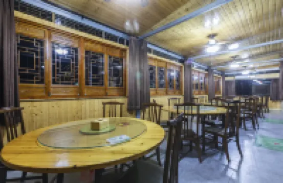 Anji Tingxian Farmstay (Yucun Village Liangshan Scenic Area)