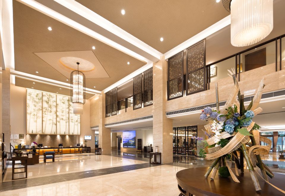 2. 유 수이 핫 스..