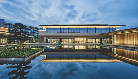 NINGDE SANDU'AO FLIPORT HOTEL Отели рядом с достопримечательностью «Ningde Normal University (South to Ningde Customs Anti-smuggling Bureau)»