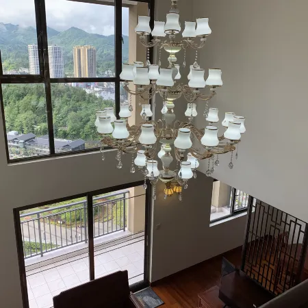 Lichuan High Speed Railway Station Huochai Share Penthouse Duplex Homestay