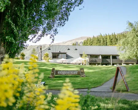 Edgewater Hotel Hotels in Wanaka