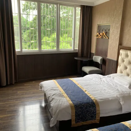 Waterfront Hotel