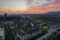 Jingmen Jiupai Tongyuan Hotel (Yuanboyuan Government Affairs Center) Hotel dekat Jingmen Zhanghe Airport