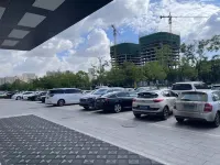 Maple Hotel (Ordos Civic Center) - parking
