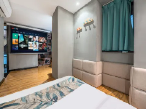 Qimen Theme Hotel (Jiefangbei Hongyadong Shop) Hotels in Chongqing