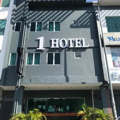 1 Hotel Mahkota Cheras Hotels near Sungai Long Lake View