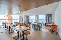 HanTing Hotel (Shijiazhuang Zhengding Convention and Exhibition Center) - Parkplatz