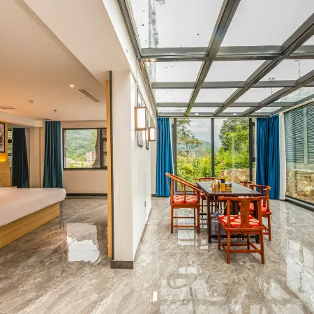 May Maple Forest House Hotel