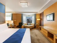 Holiday Inn BANGKOK SILOM by IHG Hotels near Si Phraya Pier