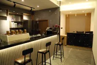Mojiang Harbour Inn