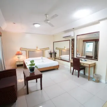 Wild Orchid Resort Angeles