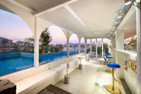 Global Village Elegant Lijiang Hotel (Guilin Two Rivers and Four Lakes Xiangbishan Branch) - Infinity Pools