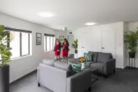 Solsen flexi-stay & Motel - parking