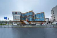 Radisson Red Wuxi Nanchang Street Ancient Canal Hotels in Wuxi