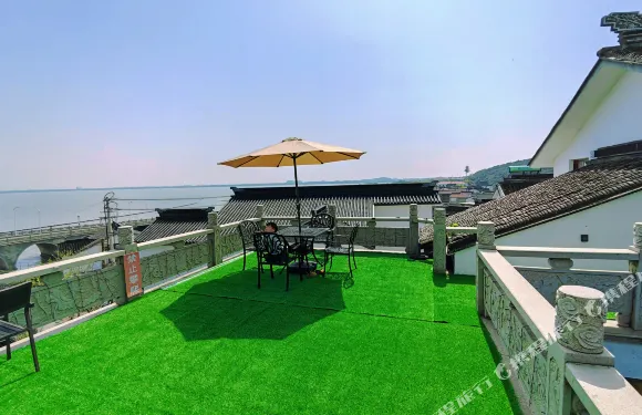 九宿山水間民宿（蘇州太湖岱心灣店）