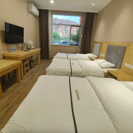 Heyue Hotel