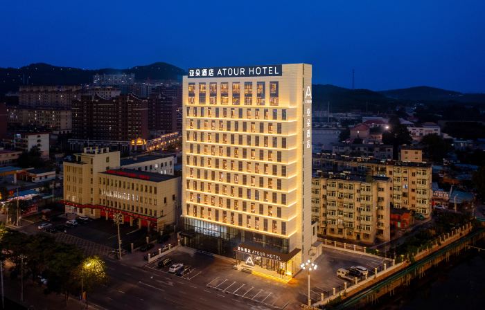 Atour Hotel Dalian Wafangdian Municipal Government Century Square Branch