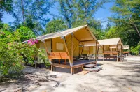 Ara Dinawan Island Resort Hotels in Papar District