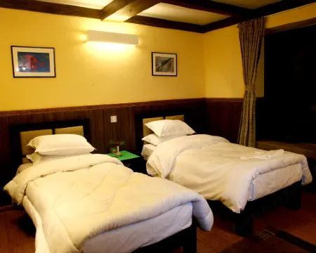 Mountain Lodges of Nepal - Namche Hotels in Solukhumbu
