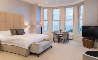 The Chatsworth Hotel