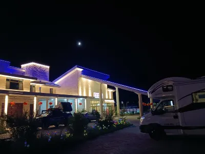 Delhi Hardrij Auto Hotel Các khách sạn ở Đức Linh Cáp