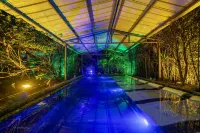 Hidden Rock Hot Spring Garden Hotel Hotel di Chuxiong