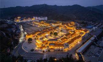 Wudang Mountain Wanda Hotel · Seven chivalry Wuyi