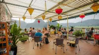 Phong Nha Jasmine Hostel & Rooftop Bar