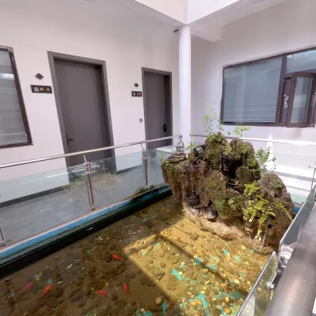 Yiyang Yunxi Huajing Homestay