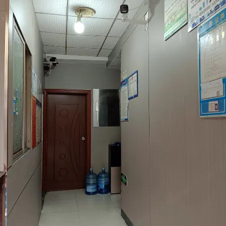 Mingliang Hotel (Nanchang University First Affiliated Hospital)