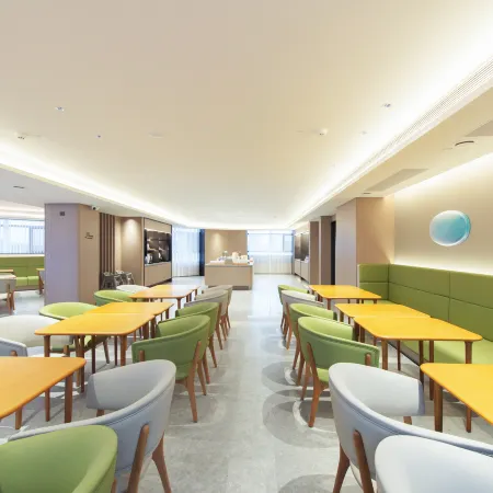 JI Hotel (Aksu Jinlan Square)