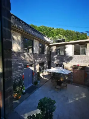 萬仙山河山石院精品藝術民宿 萬仙山景區附近的飯店