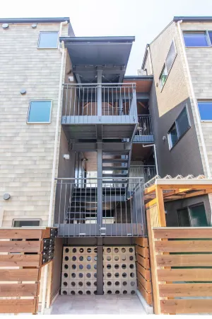 Life house