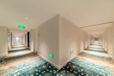 O.Live Social Hotel (Guangzhou Railway Station Branch Bai Ma ) Отели рядом с достопримечательностью «Baiyunshan Mingzhulou»